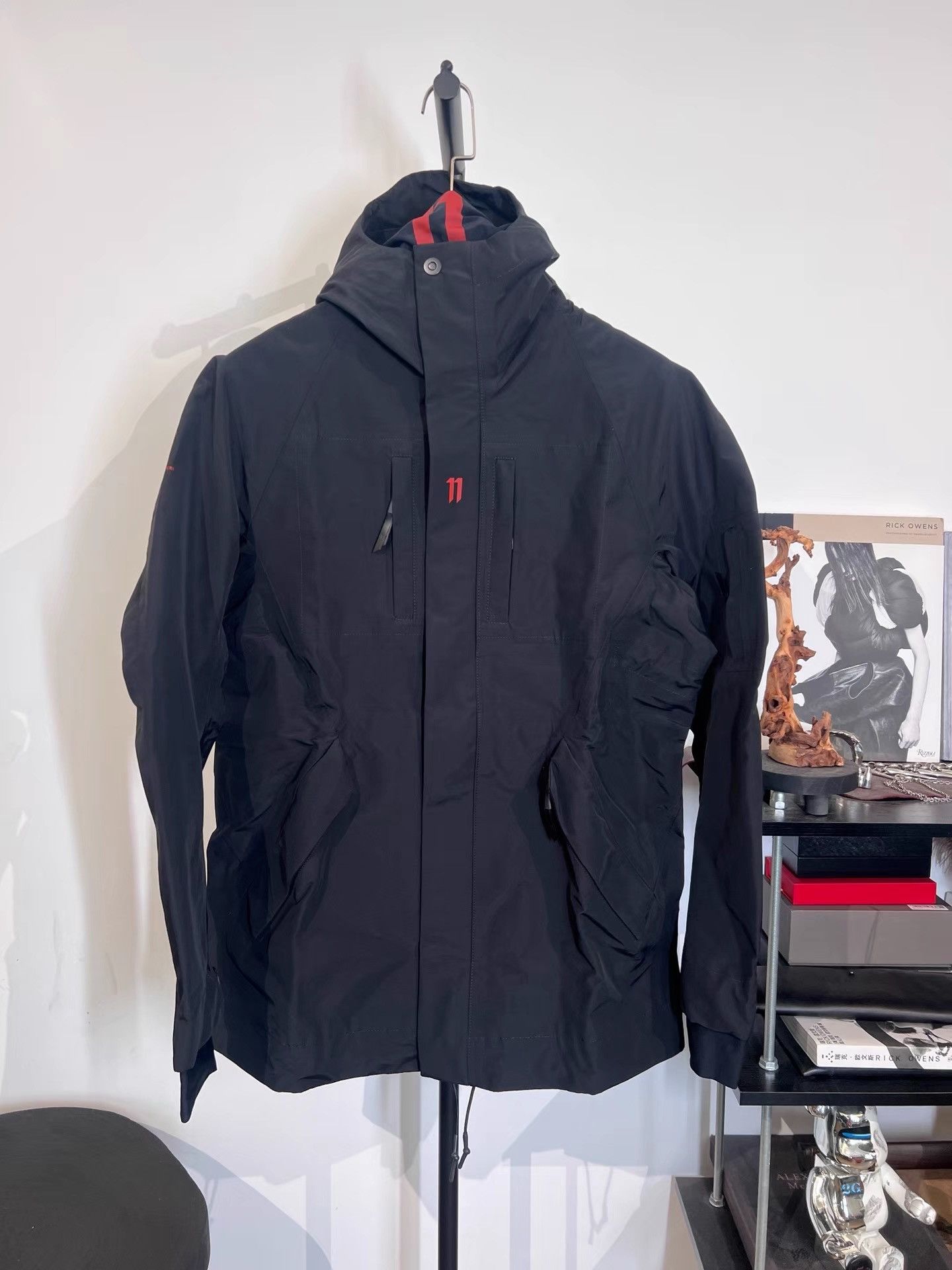 11 By Boris Bidjan Saberi 11by BBS J2C Sealed Print Waterproof Coat K35 Size US M / EU 48-50 / 2 - 2 Thumbnail