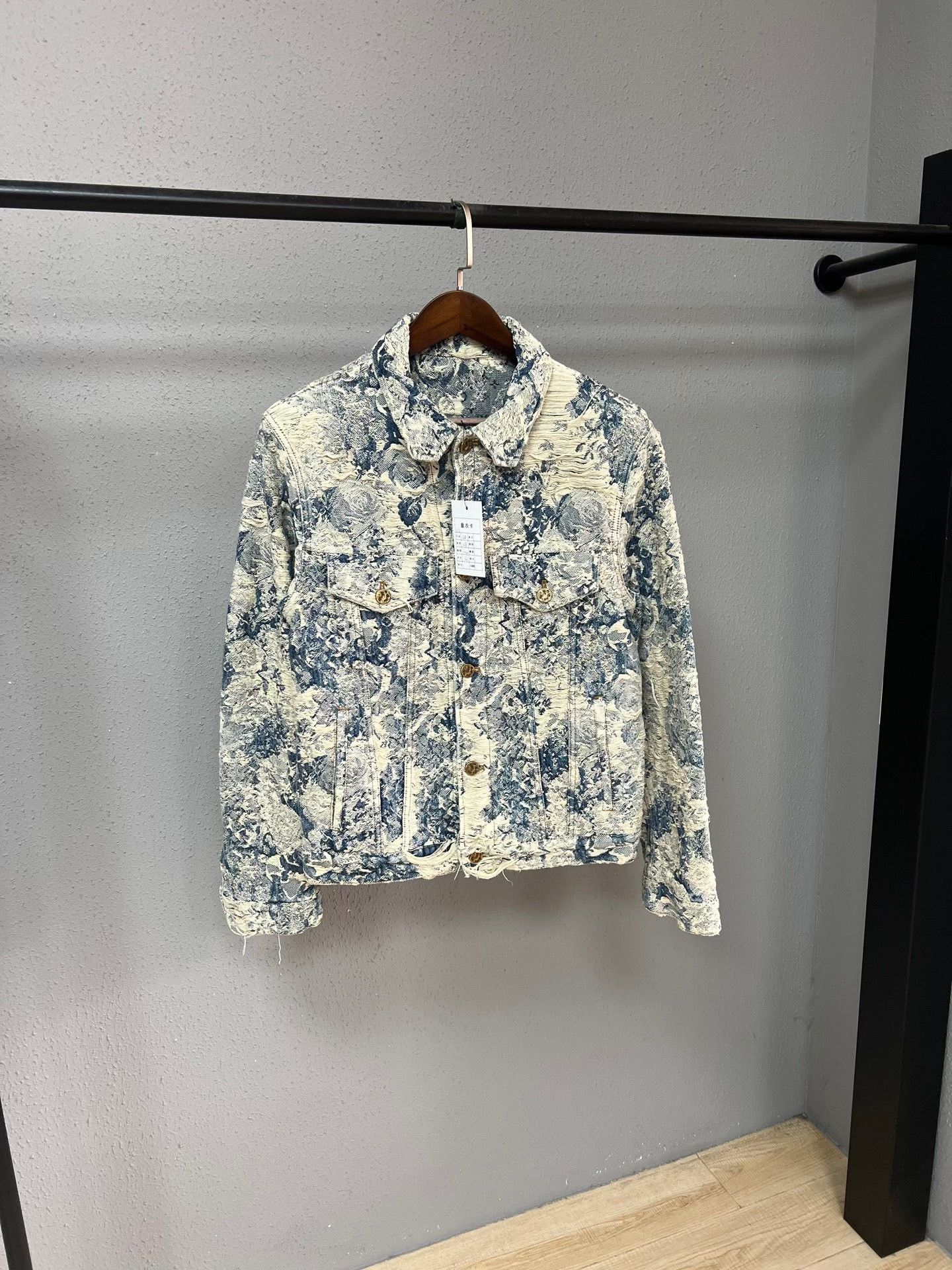 Louis Vuitton Louis Vuitton Distressed Floral Denim Jacket Size US M / EU 48-50 / 2 - 1 Thumbnail