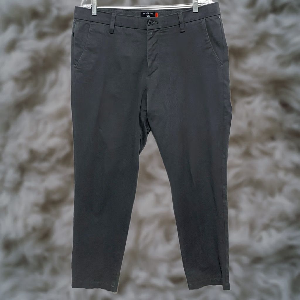Dockers Dockers Pants Mens 36 Slim Fit Khaki Gray Workday Chinos 360 Flex Flat Front Inseam 30 Classic Casual Business Size US 36 / EU 52 - 1 Thumbnail