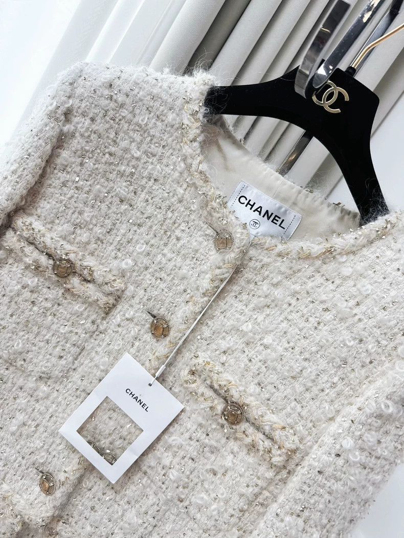 Chanel Chanel 19A Egypt Series Knit Jacket Size L / US 10 / IT 46 - 3 Thumbnail