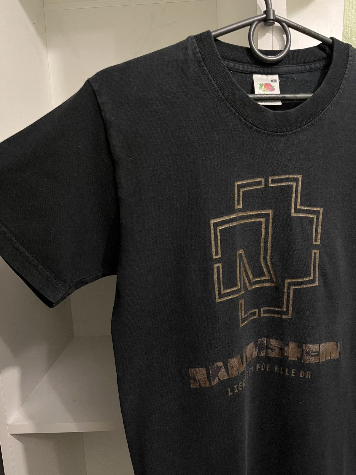 Fruit Of The Loom Rammstein “Liebe ist für alle da” Band T-Shirt Size US S / EU 44-46 / 1 - 2 Thumbnail