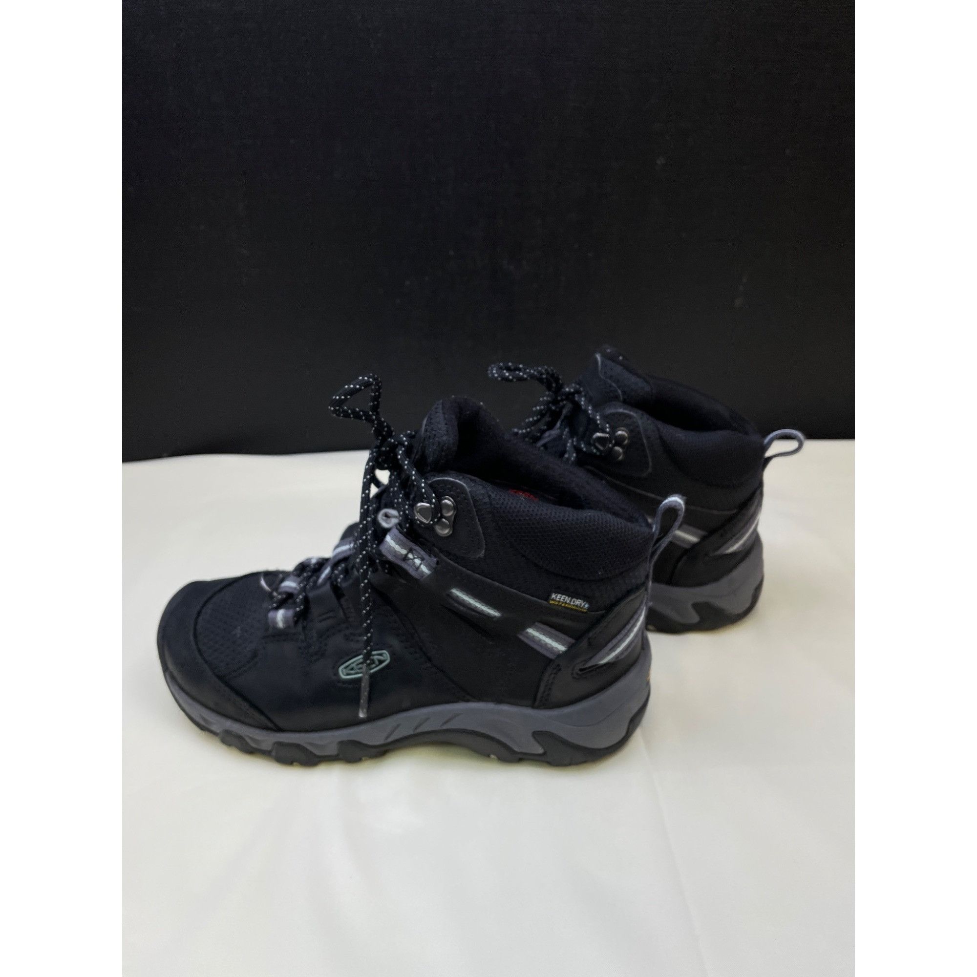 KEEN Keen Women's Black Mid Waterproof Hiking Boots/Ankle Shoes S Size US 6 / IT 36 - 2 Thumbnail
