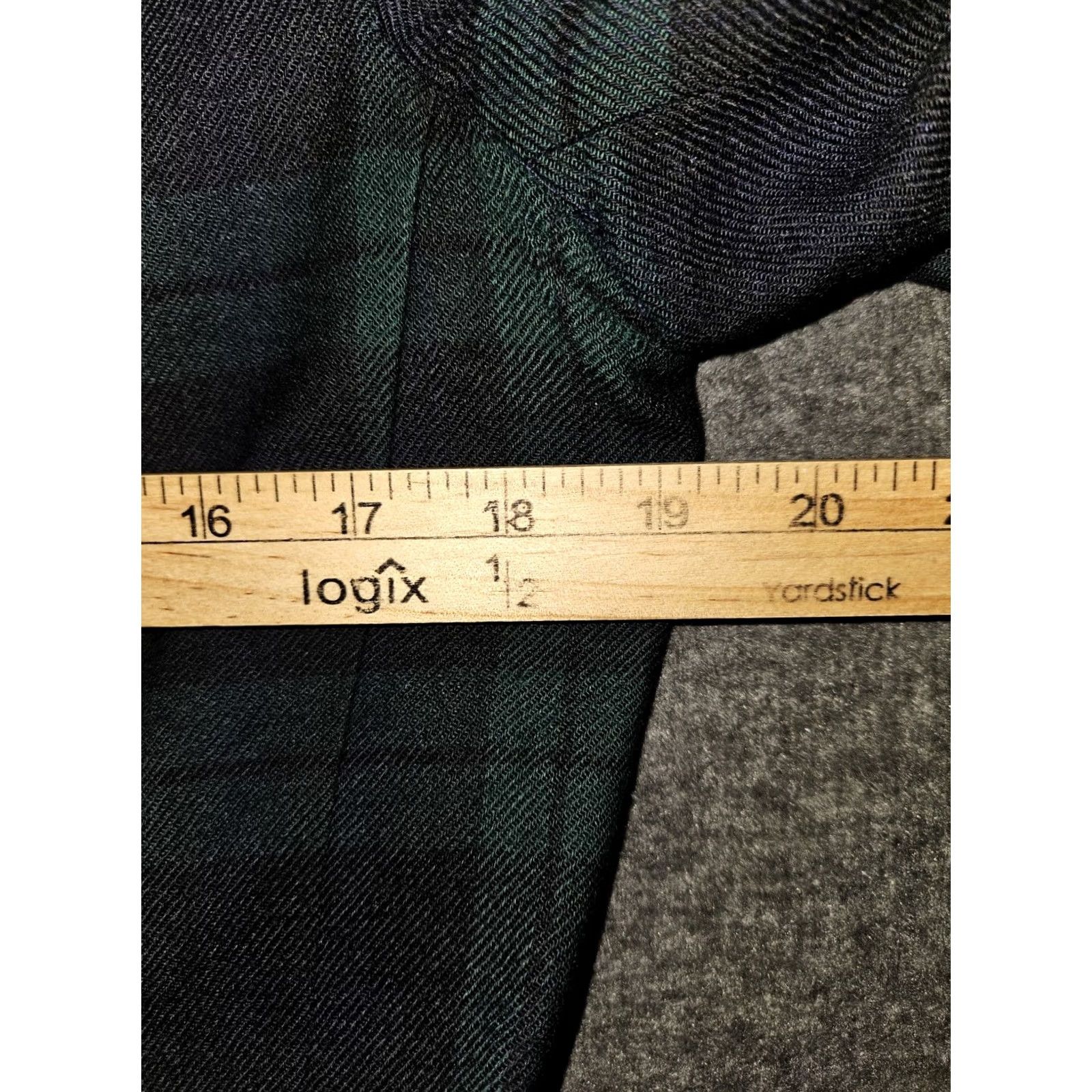 Brooks Brothers VINTAGE Brooks Brothers Blazer Women 10 Green Plaid Worsted Wool Made in USA Shirt Adults Womens 10 Green Plaid Secretary/Geek Style Size L / US 10 / IT 46 - 4 Thumbnail