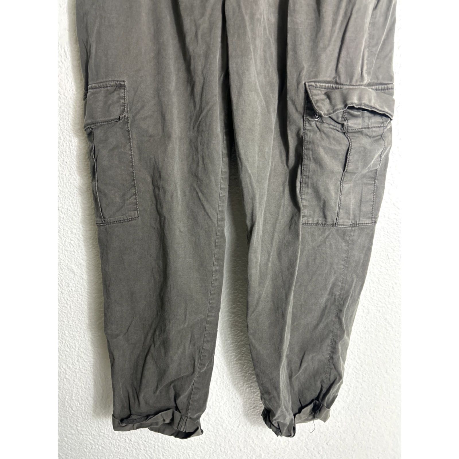 White House Black Market VINTAGE White House Black Market cargo pants Olive 30x24 Size 8 Women Tapered Regular Adult Pants Womens Size 30" / US 8 / IT 44 - 2 Thumbnail