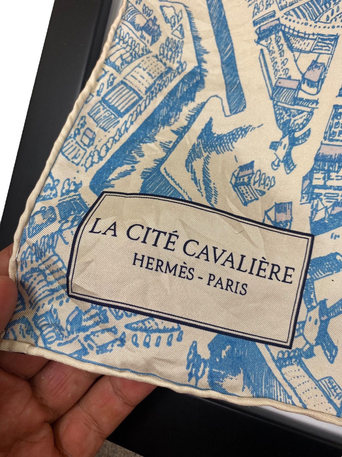 Hermes Vintage Hermes La Cite Cavaliere Silk Scarf Size ONE SIZE - 11 Thumbnail