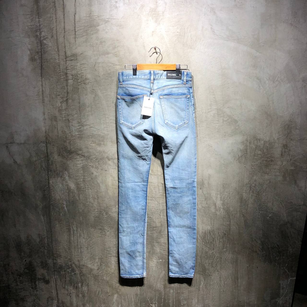 Balenciaga Balenciaga Skinny denim pants BNWT Size 26" / US 2 / IT 38 - 8 Thumbnail