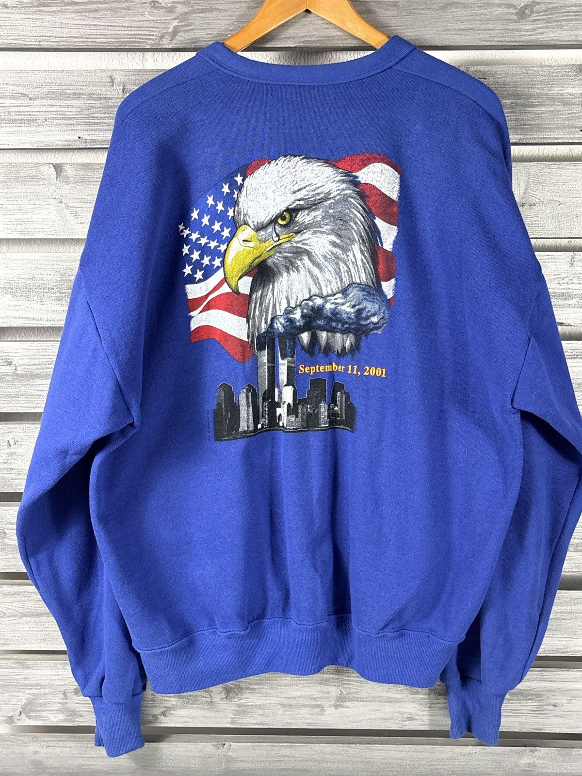 Jerzees Vtg 9/11/01 Twin Towers Sweatshirt Mens L Cardigan Eagle Size US L / EU 52-54 / 3 - 1 Thumbnail