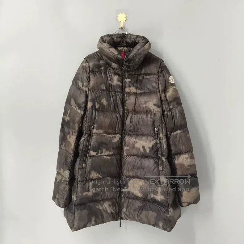 Moncler Moncler Camo Sleeve Logo Down Jacket. Size US XS / EU 42 / 0 - 1 Thumbnail