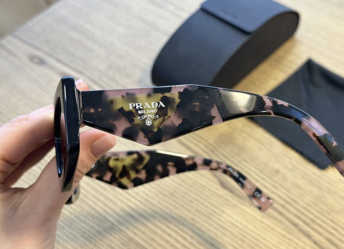 Prada PRADA by Raf Simons Pink Symbole Logo Sunglasses SPR15Y Size ONE SIZE - 5 Thumbnail