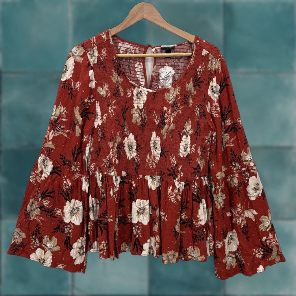Torrid Torrid Shirt Womens 1X Red Floral Smocked Peplum Boho Bell Sleeve Top Blouse NWT Size XL / US 12-14 / IT 48-50 - 1 Thumbnail