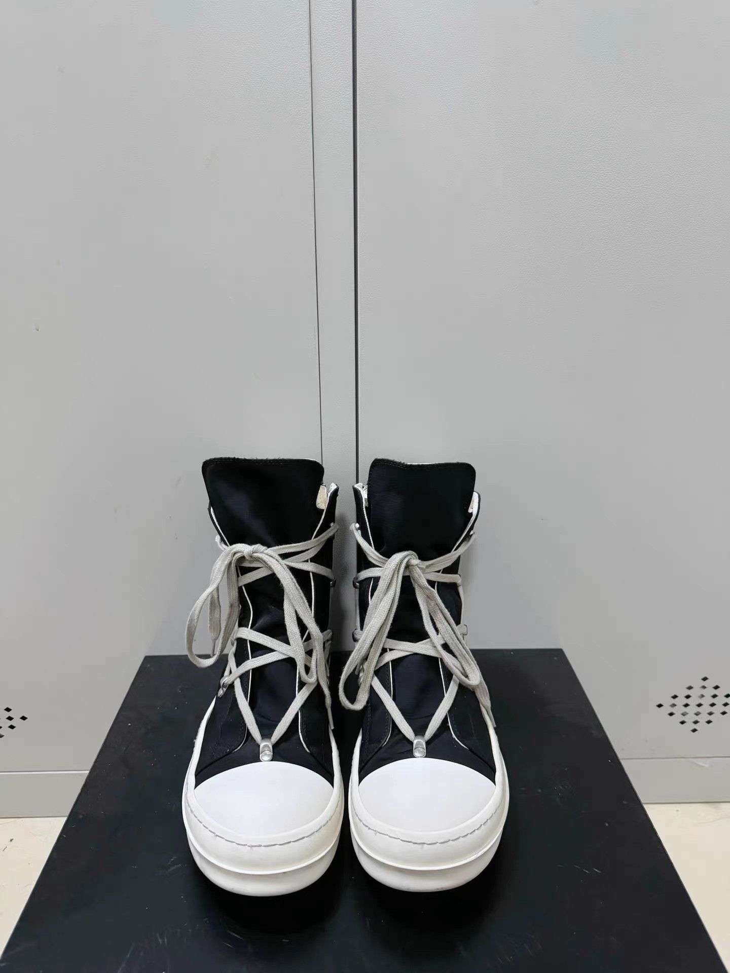 Rick Owens Rick Owens Drkshdw pentagram Converse high-top sneakers Size US 8 / EU 41 - 2 Thumbnail