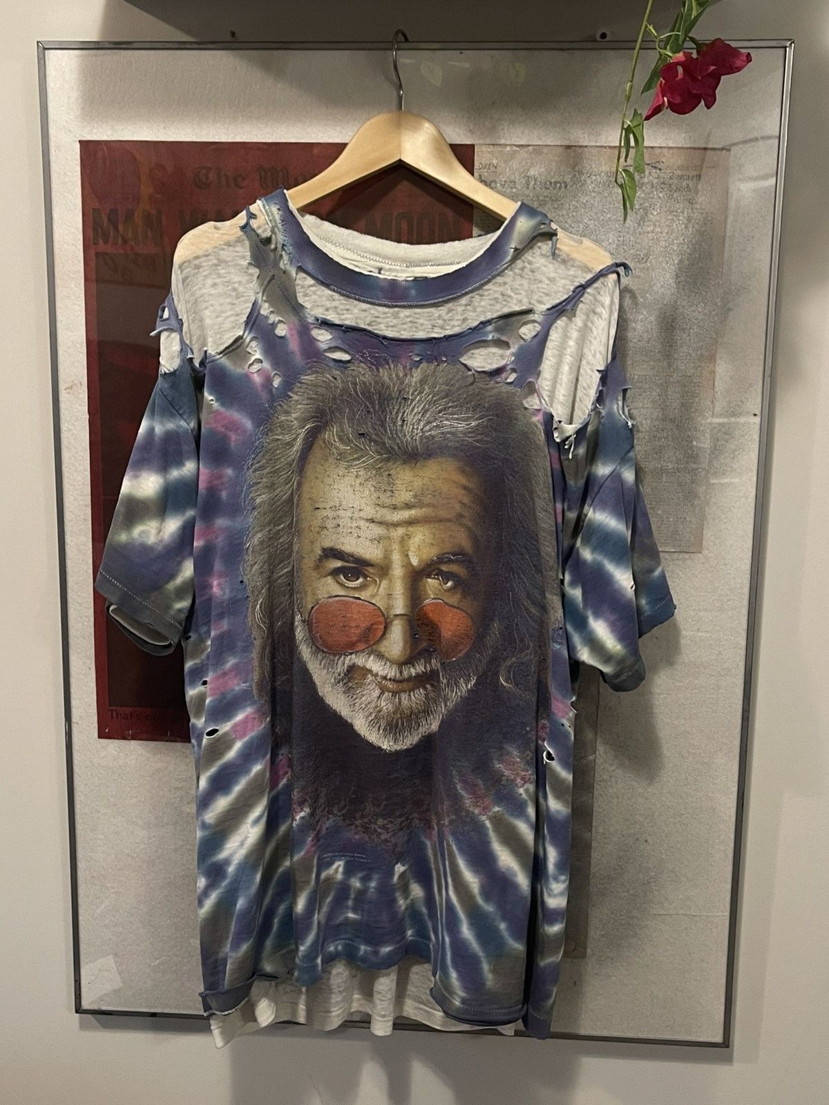 Grateful Dead THRASHED GRATEFUL DEAD 1995 ESTATE OF JERRY GARCIA TSHIRT Size US XL / EU 56 / 4 - 1 Thumbnail