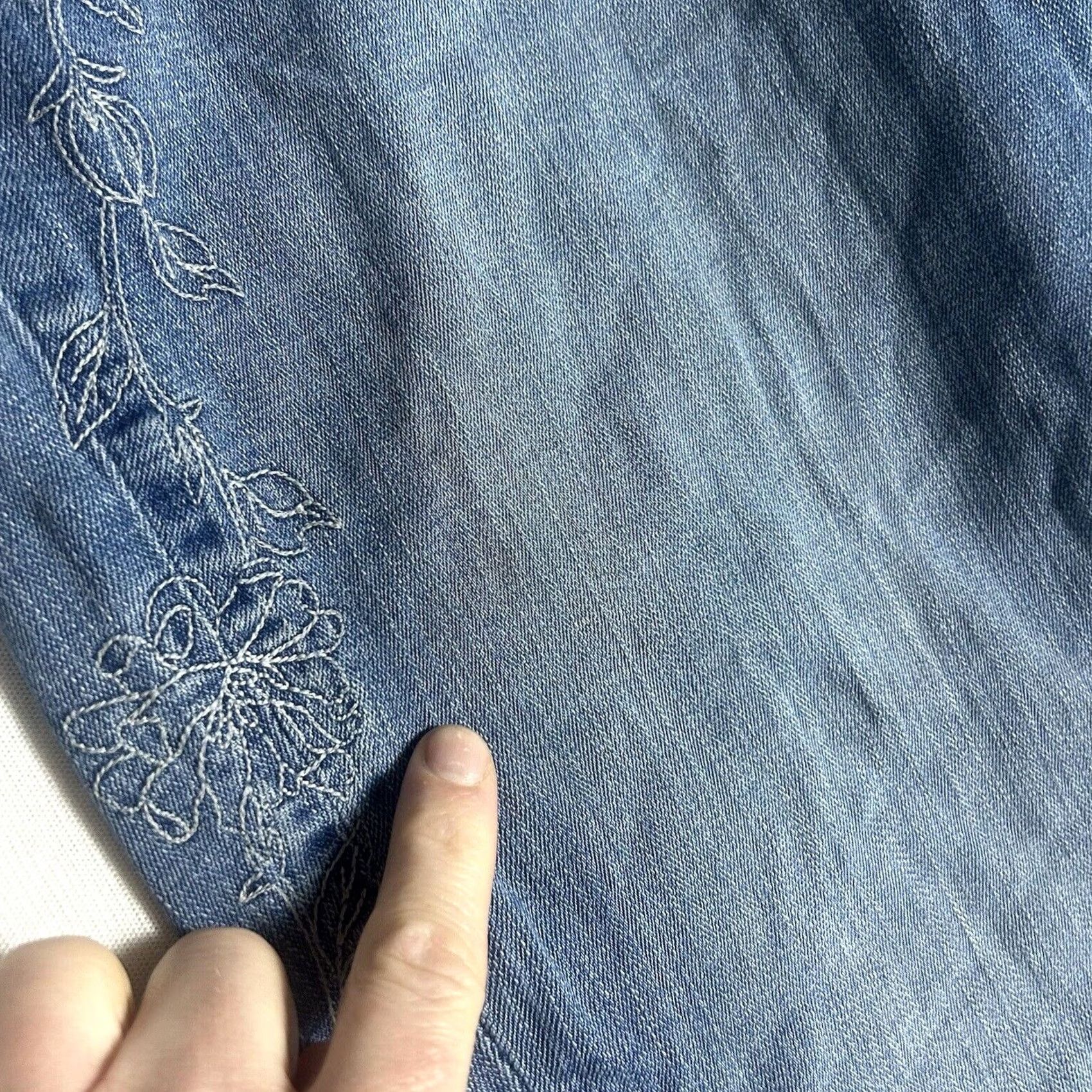 Levi's Levi's Jeans Bootcut Size 14 High Rise Stretch Denim Embroidered 32 x 32 Women's Regular Blue Size 36" / US 14 / IT 50 - 3 Thumbnail