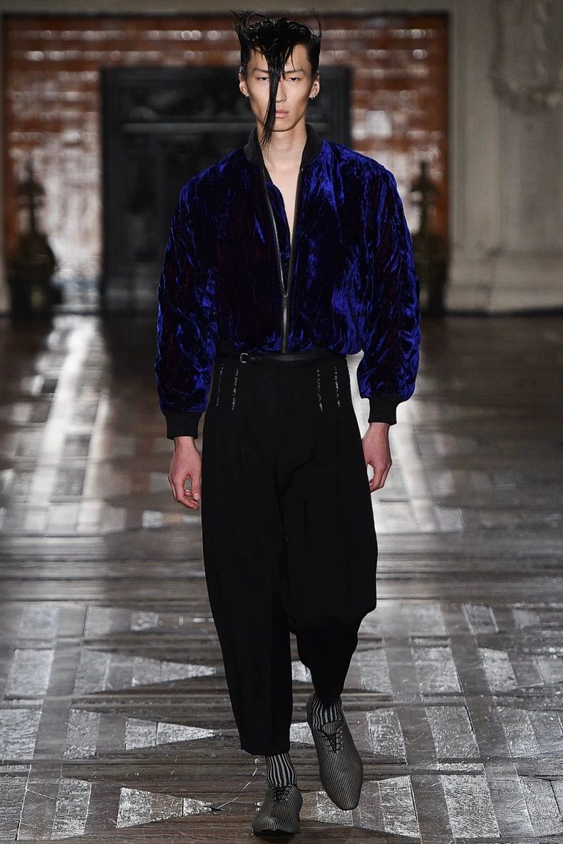 Haider Ackermann Haider Ackermann Men's Velvet Jacket Size US S / EU 44-46 / 1 - 7 Thumbnail