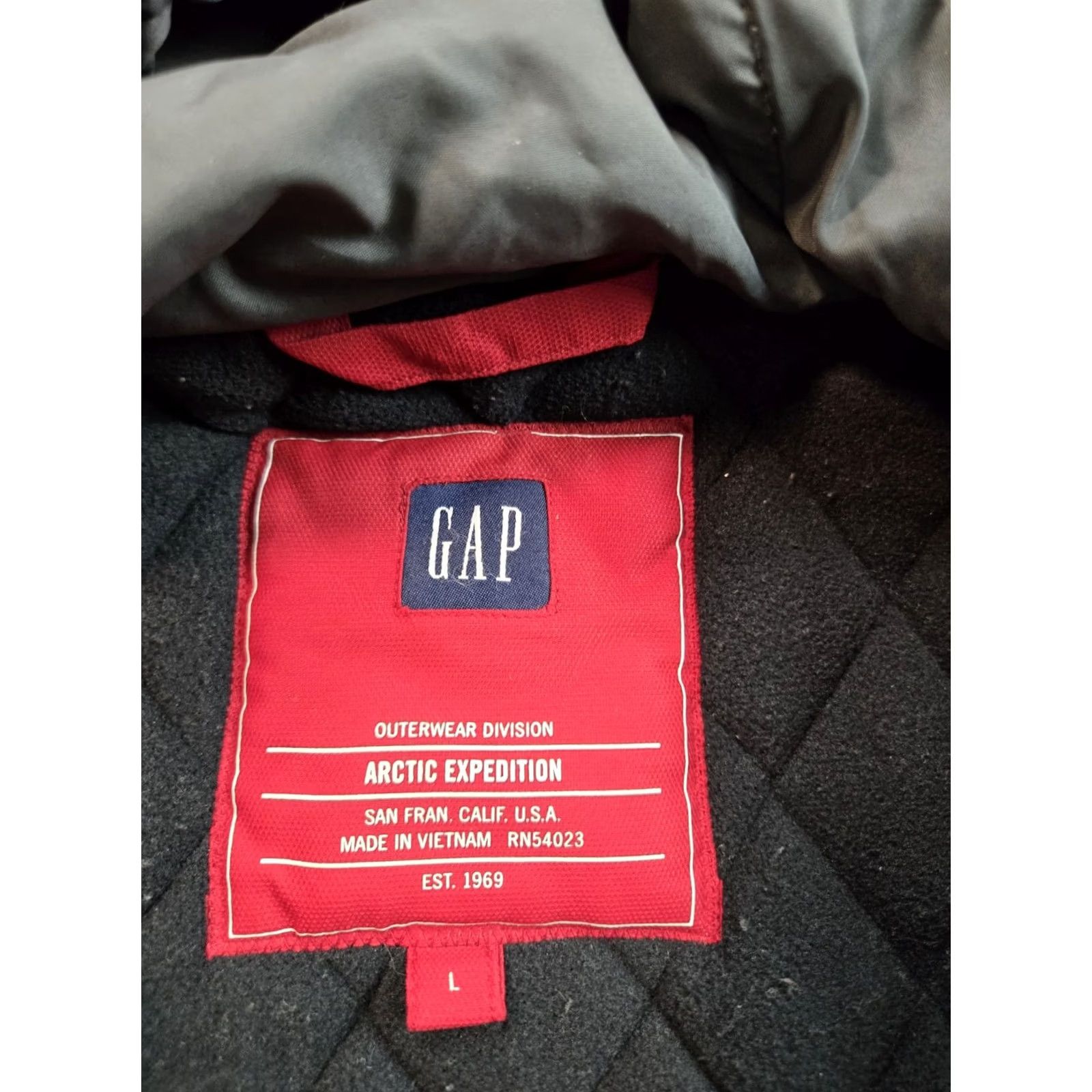 Gap VINTAGE Gap Jacket Mens Large Red Arctic Expedition Hooded Parka Quilted Insulated Size US L / EU 52-54 / 3 - 6 Thumbnail