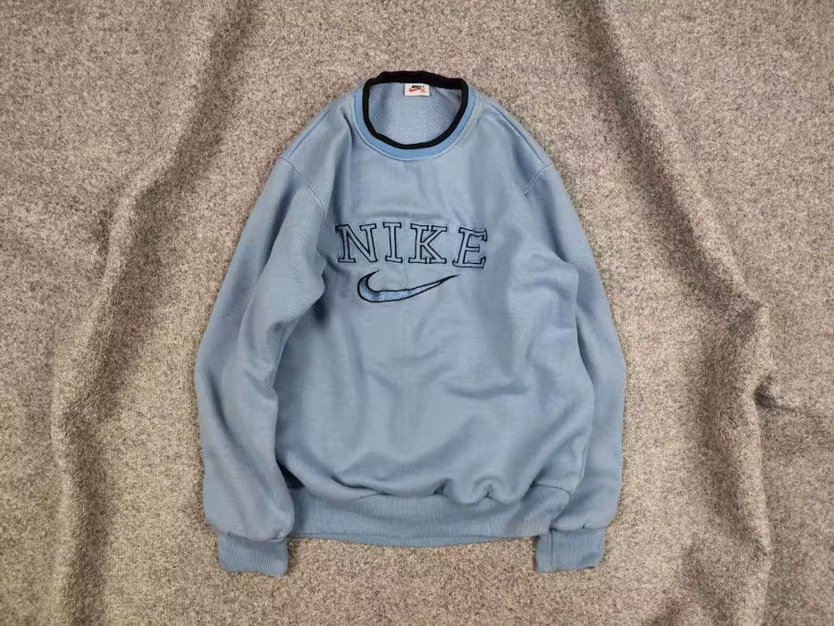 Nike Vintage 90's Nike center embroidered logo Blue Sweatshirt Size S / US 4 / IT 40 - 1 Thumbnail