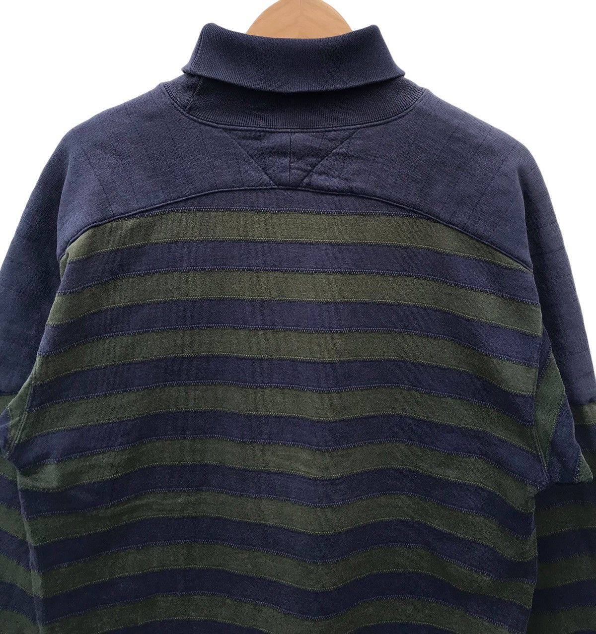 Tommy Hilfiger × Vintage Vintage Tommy Hilfiger Stripe Faded Sweatshirt Size US M / EU 48-50 / 2 - 10 Thumbnail