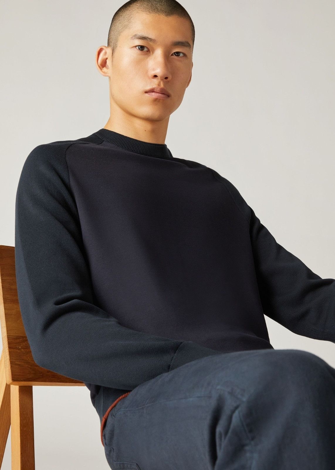 Loro Piana o1srvl11e1024 Girocollo Crewneck Sweater in Purple/Black Size US XL / EU 56 / 4 - 4 Thumbnail