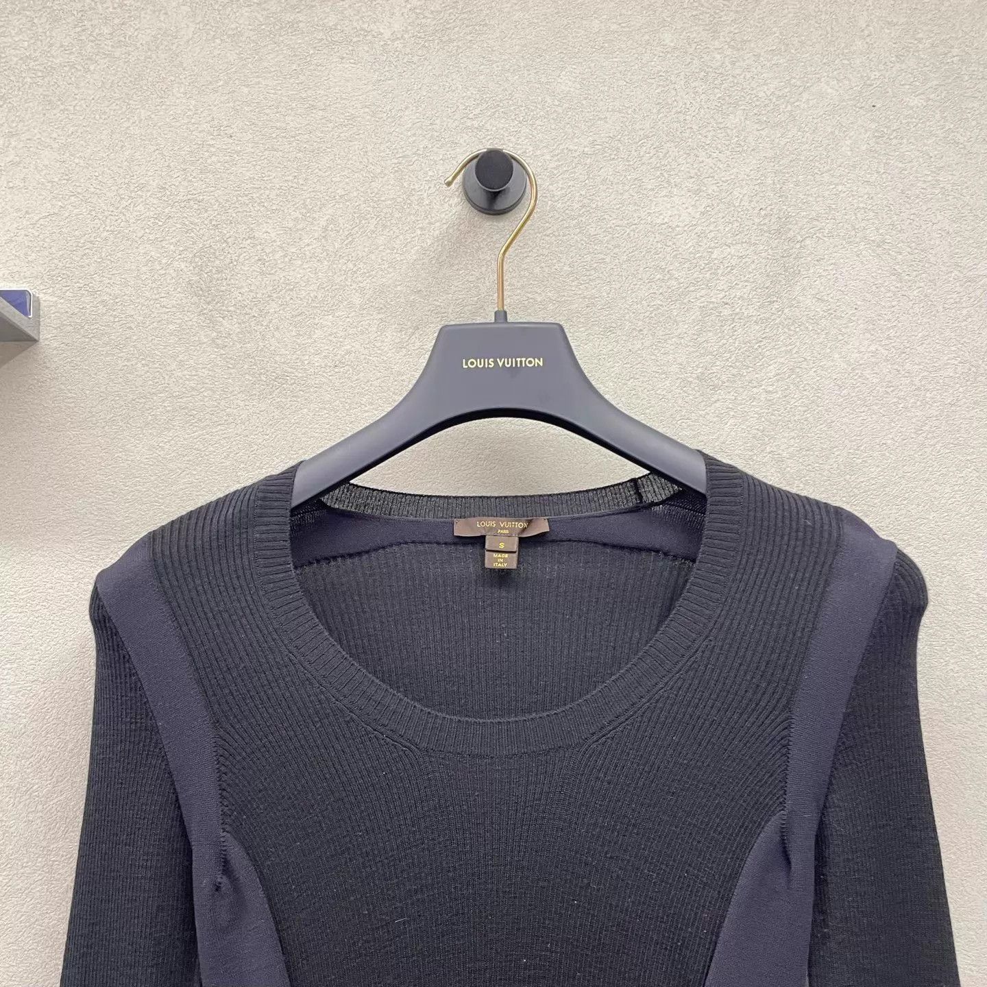 Louis Vuitton LV Black Knit Sweater S Rolled Hem Size S / US 4 / IT 40 - 4 Thumbnail