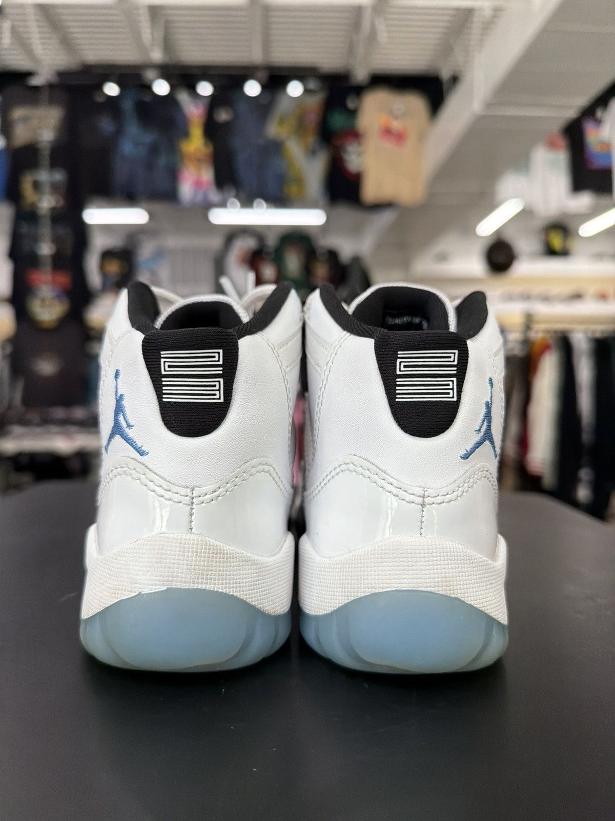 Jordan Brand Air Jordan 11 Legend Blue Size 1Y (2024) Size US 5 / EU 37 - 5 Thumbnail