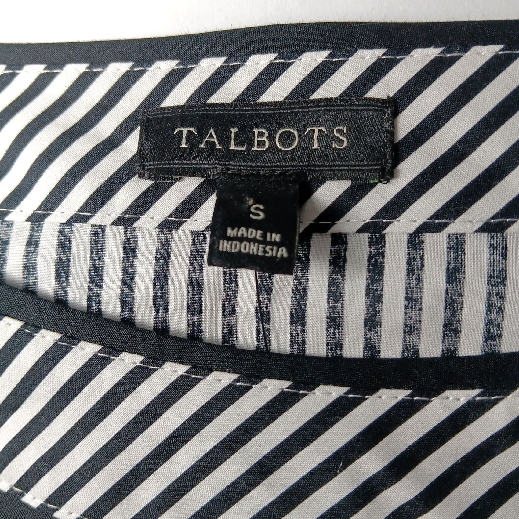 Talbots Talbots Blouse Shirt Women Small White Black Striped Round Neck Long Sleeve Zip Pullover Classic Casual Business Travel Size S / US 4 / IT 40 - 7 Thumbnail