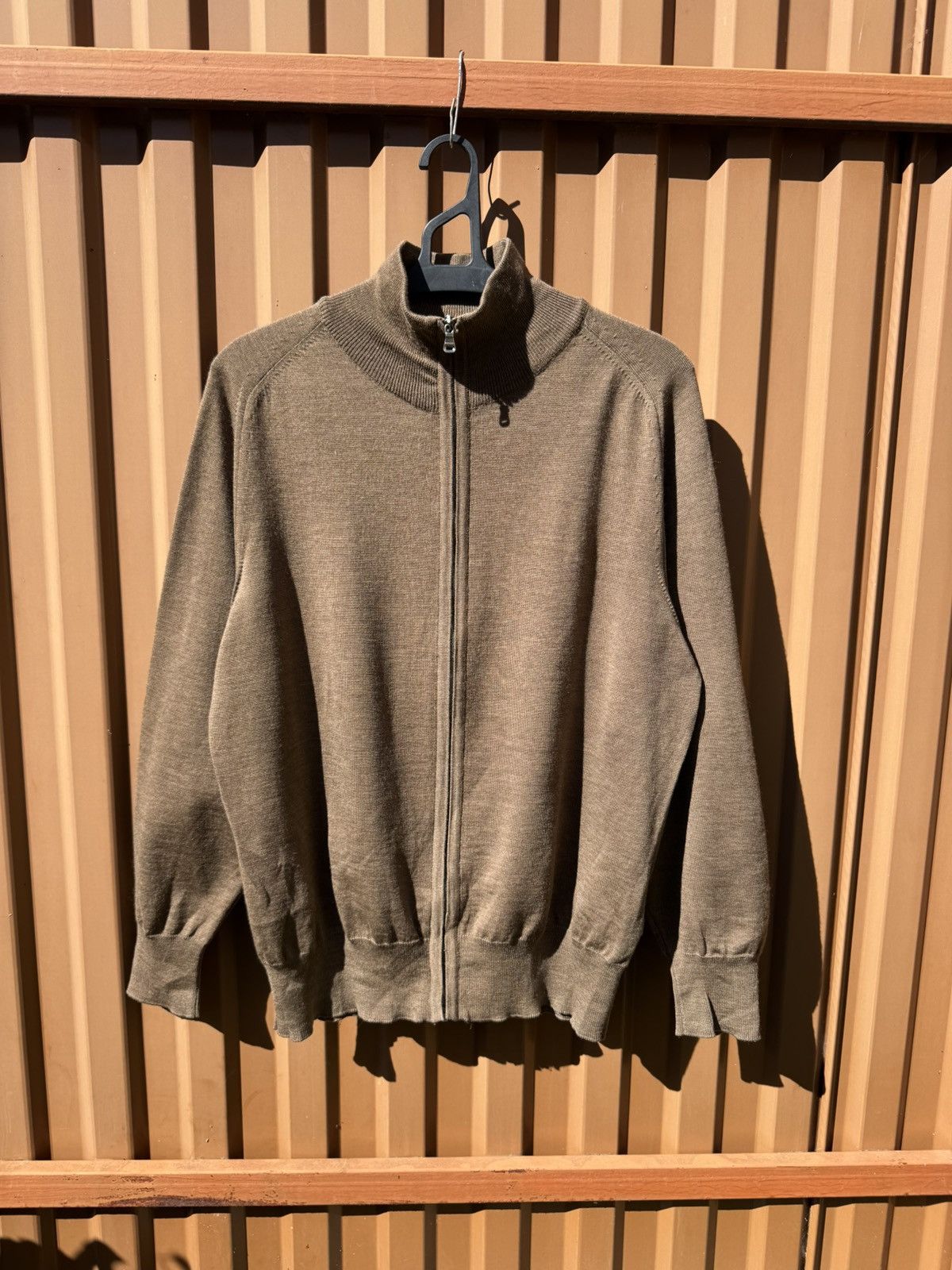 Hugo Boss Luxury Hugo Boss Virgin Wool Full Zip Sweater Made In Italy Size US S / EU 44-46 / 1 - 1 Thumbnail