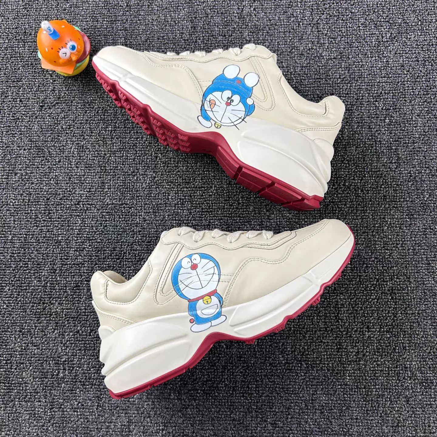 Gucci Gucci Dad Sneaker Doraemon Print Size US 5 / IT 35 - 4 Thumbnail
