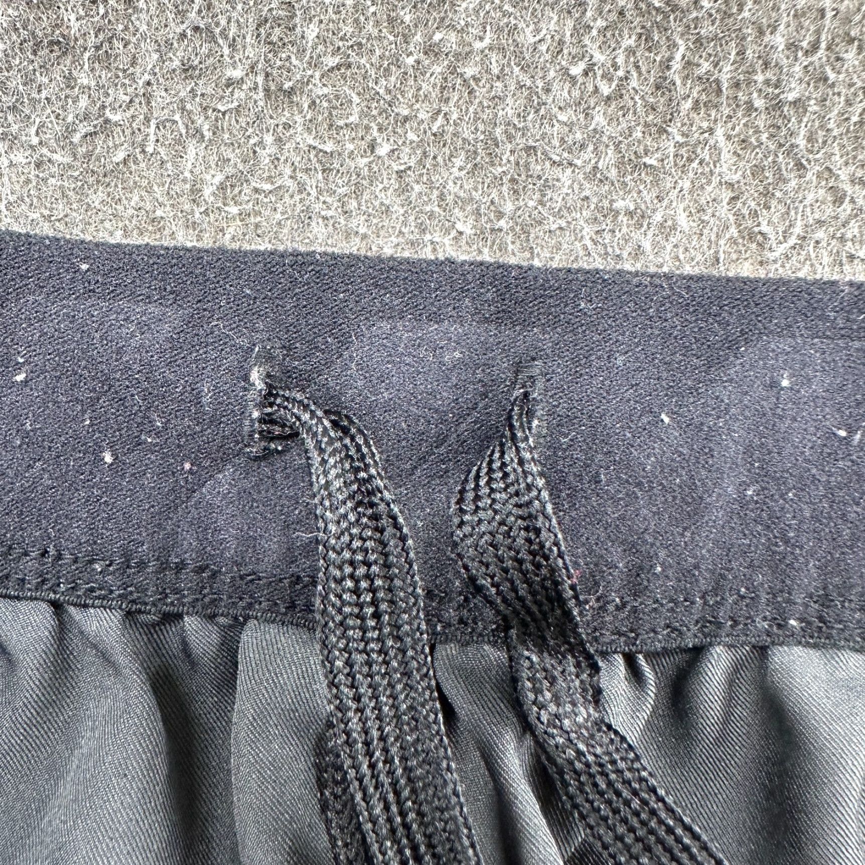 Nike Nike Shorts Mens 3XL Black Elastic Waist Drawstring Swoosh Lightweight Training Athletic Cross Training Gym & Running Short Size US 39 - 6 Thumbnail