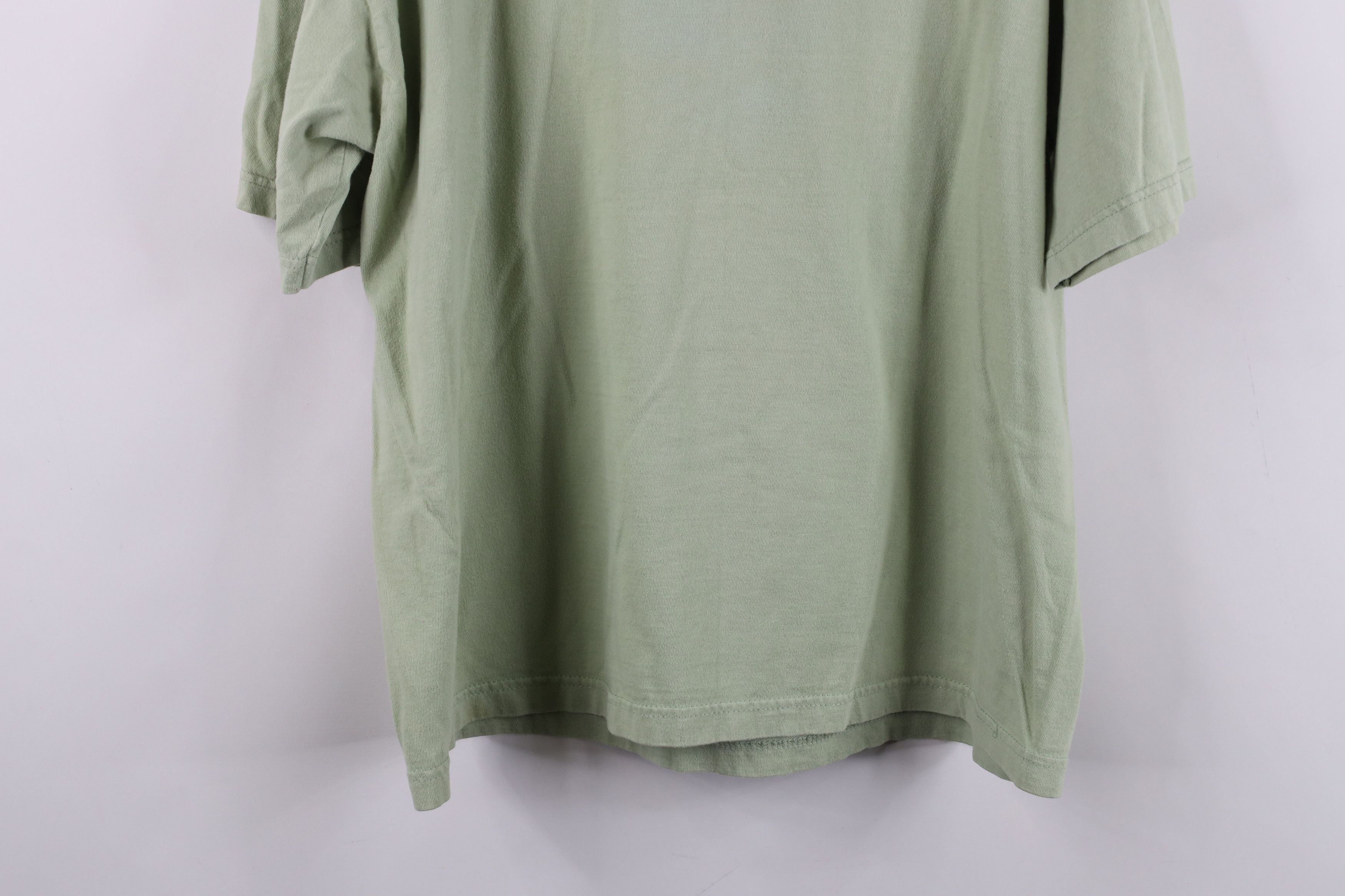 Vintage Vintage 90s Streetwear Nature Sunflower T-Shirt Green USA Size US L / EU 52-54 / 3 - 13 Thumbnail