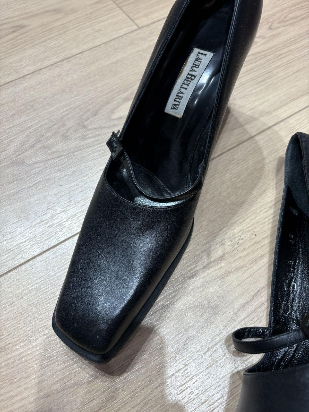 Vintage Italian heels Size US 9 / IT 39 - 12 Thumbnail