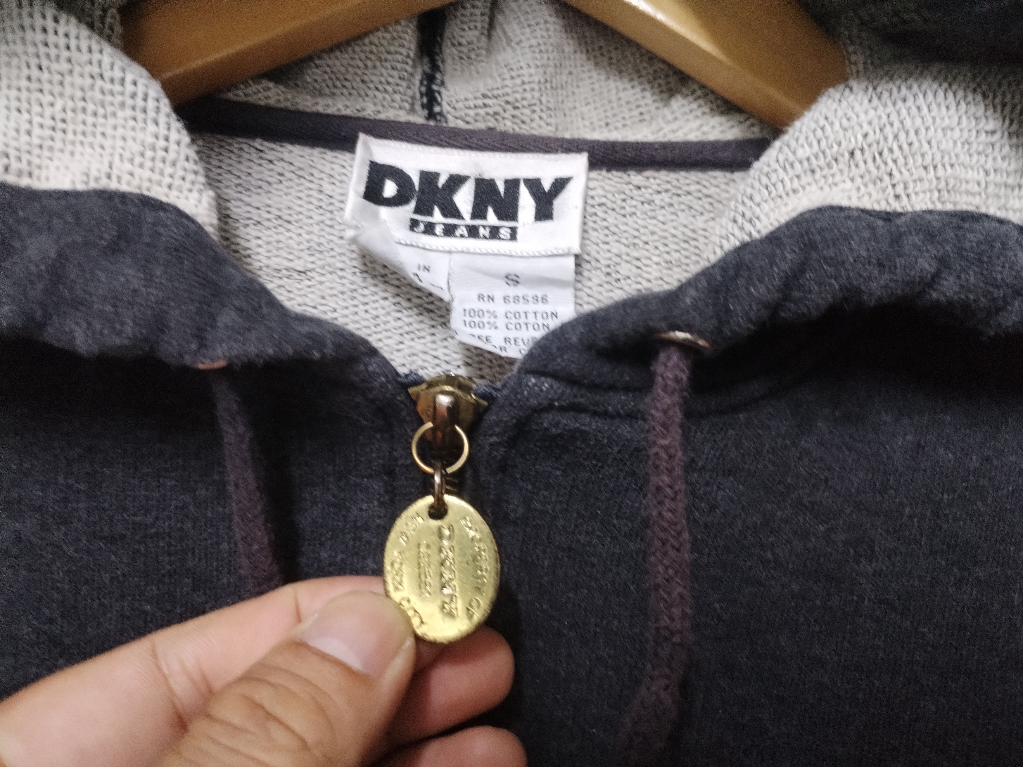 DKNY × Designer × Vintage VINTAGE SWEATSHIRTS DKNY OVERSIZED VERY RARE Size US S / EU 44-46 / 1 - 3 Thumbnail