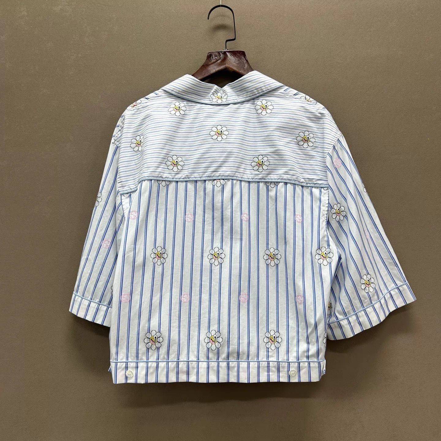 Gucci Gucci SS24 Light Blue Striped Daisy GG Lapel Short Shirt 42 Size M / US 6-8 / IT 42-44 - 2 Thumbnail