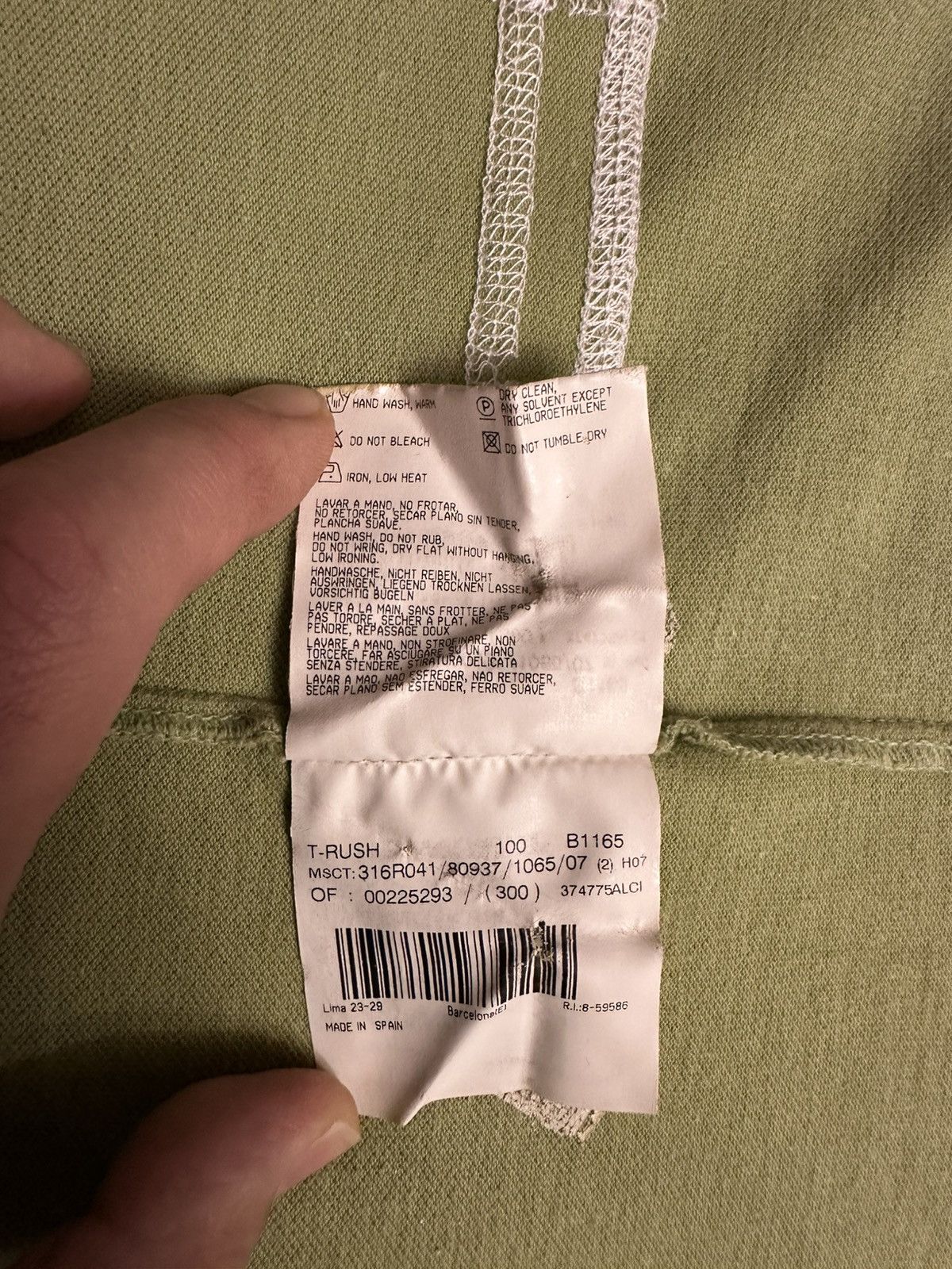 Burberry Burberry x custom t shirt size XL- 2XL vintage Size US XL / EU 56 / 4 - 10 Thumbnail