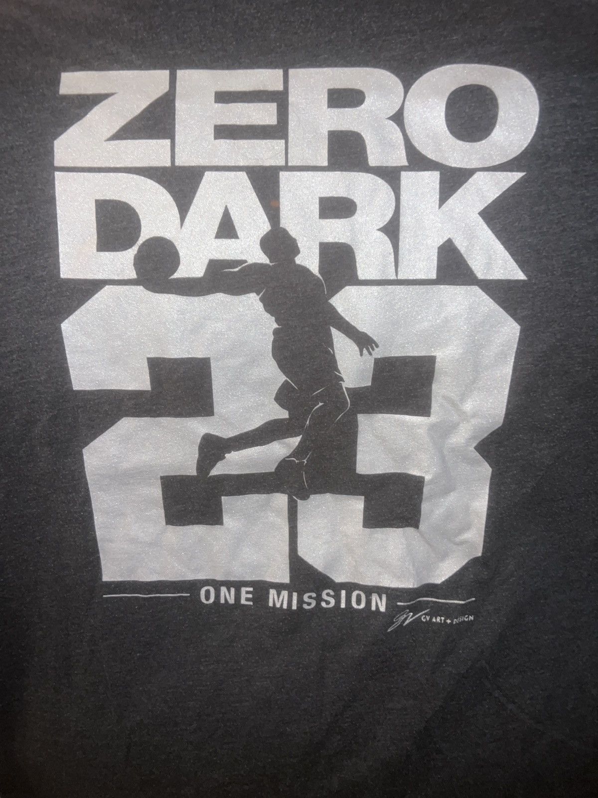Hypebeast GV Art + Design Zero Dark 23 One Mission Tee Size US XXL / EU 58 / 5 - 2 Thumbnail
