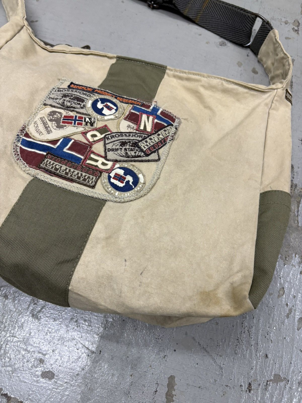 Napapijri Vintage Military 00’s Napapijri y2k Outdoor Messenger Bag Size ONE SIZE - 9 Thumbnail