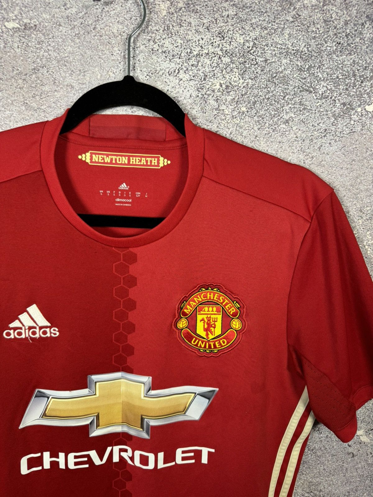 Adidas Vintage Manchester United 2016/17 Adidas Soccer Jersey Small Size US S / EU 44-46 / 1 - 5 Thumbnail