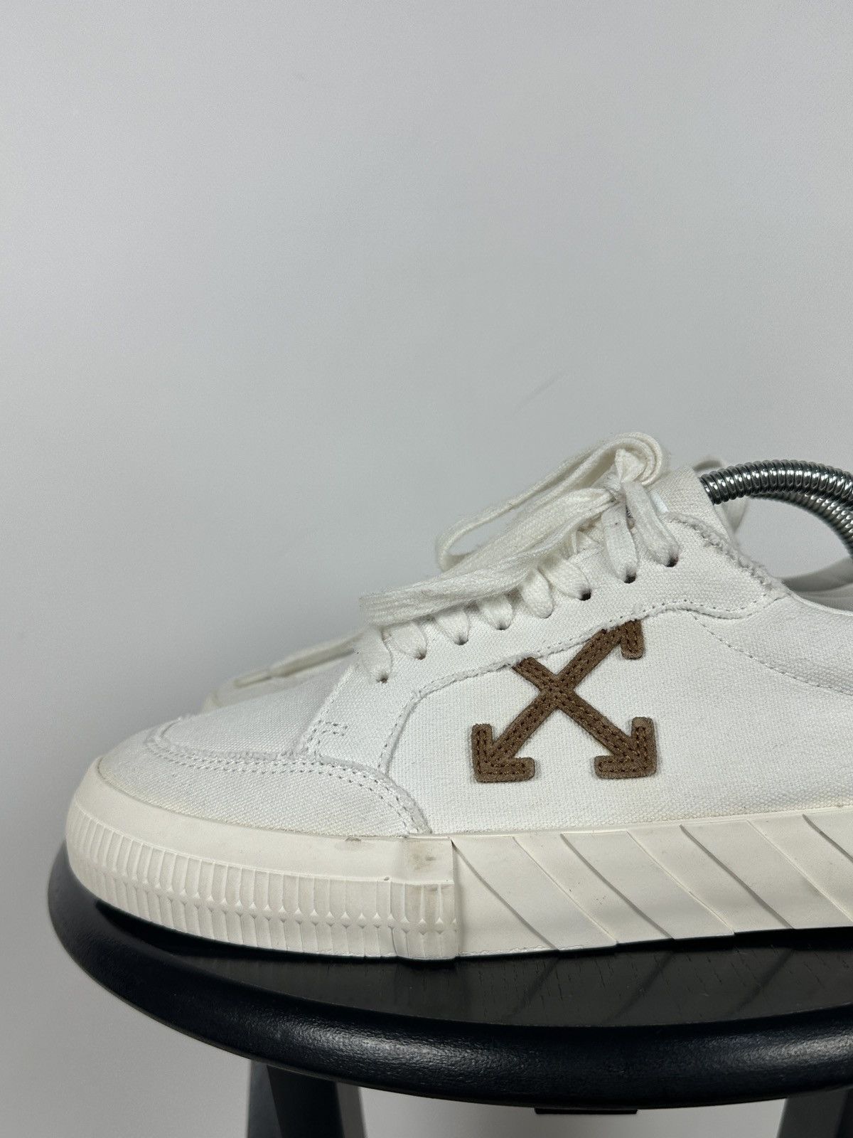 Off-White Off-White Vulcanized Virgil Abloh Low Top Sneakers Size US 9 / EU 42 - 16 Thumbnail