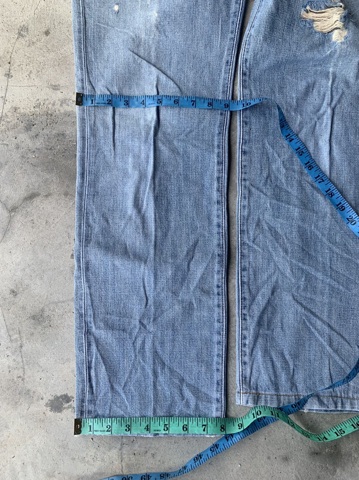 Wrangler Distressed baggy Wrangler jeans. Size US 32 / EU 48 - 11 Thumbnail