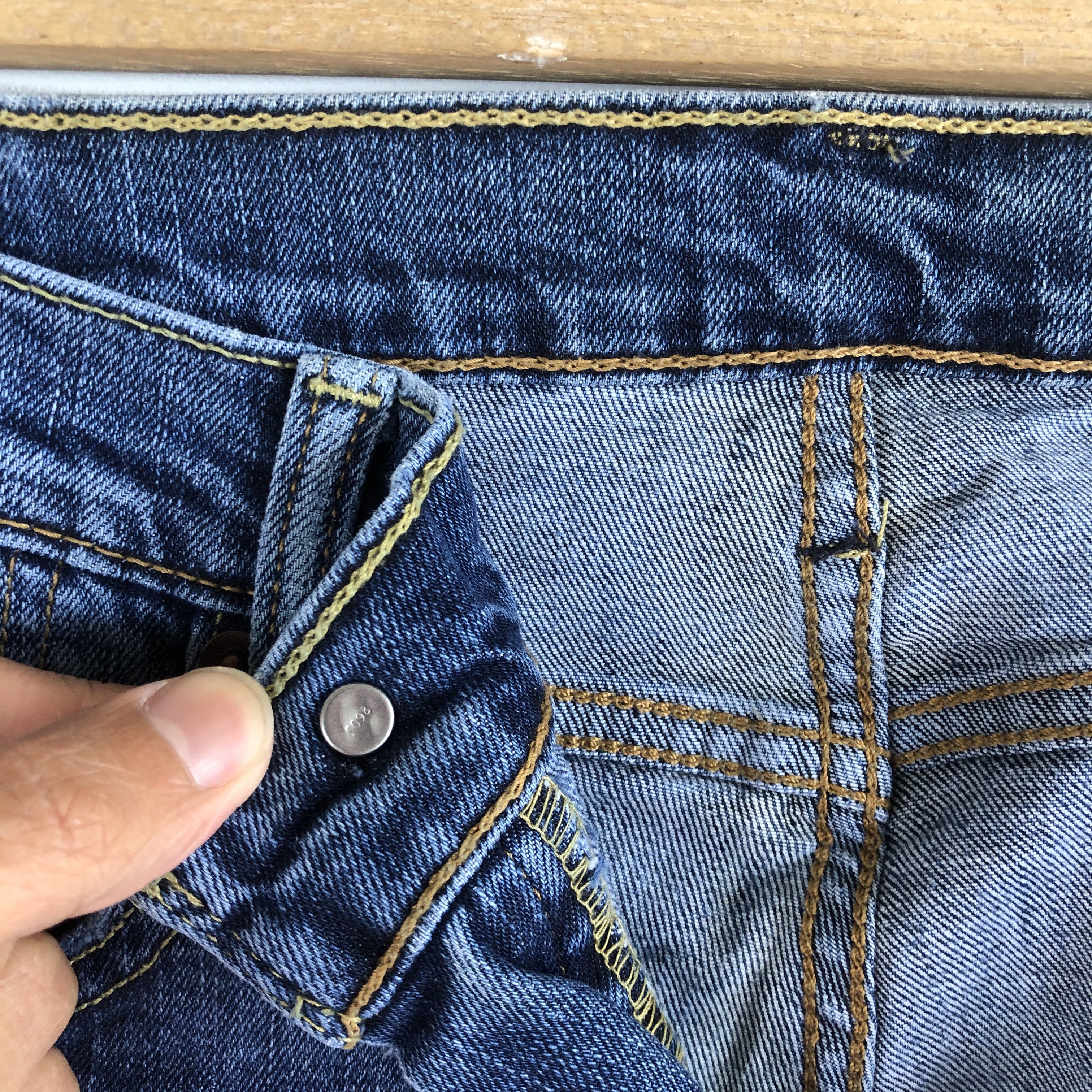 Levi's Vintage Levis 514 Faded Jeans Levi's Light Wash Denim Pants Size US 30 / EU 46 - 7 Thumbnail