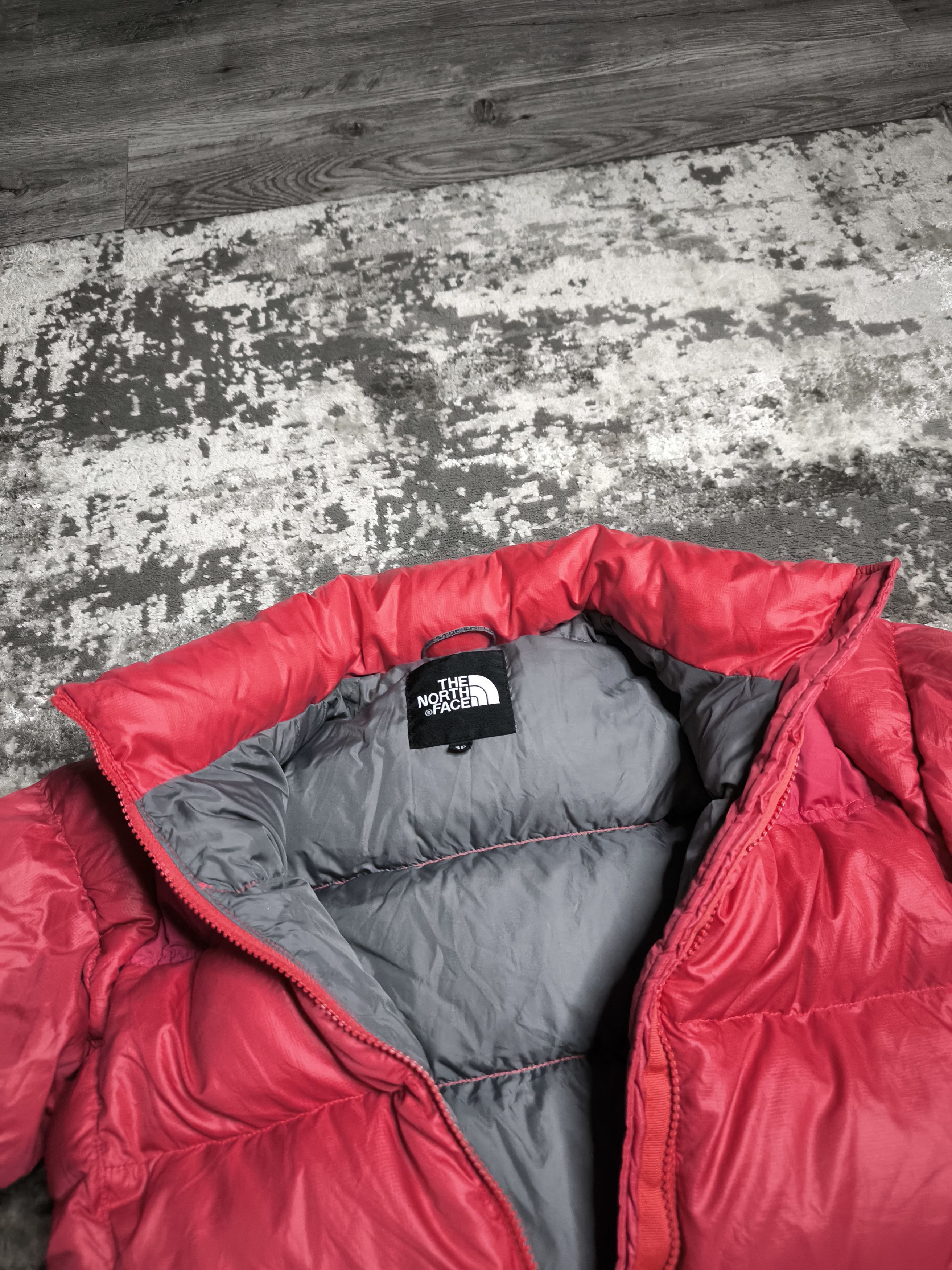 The North Face Women's (S) The North Face Retro Nuptse 700 Down Jacket Size S / US 4 / IT 40 - 7 Thumbnail