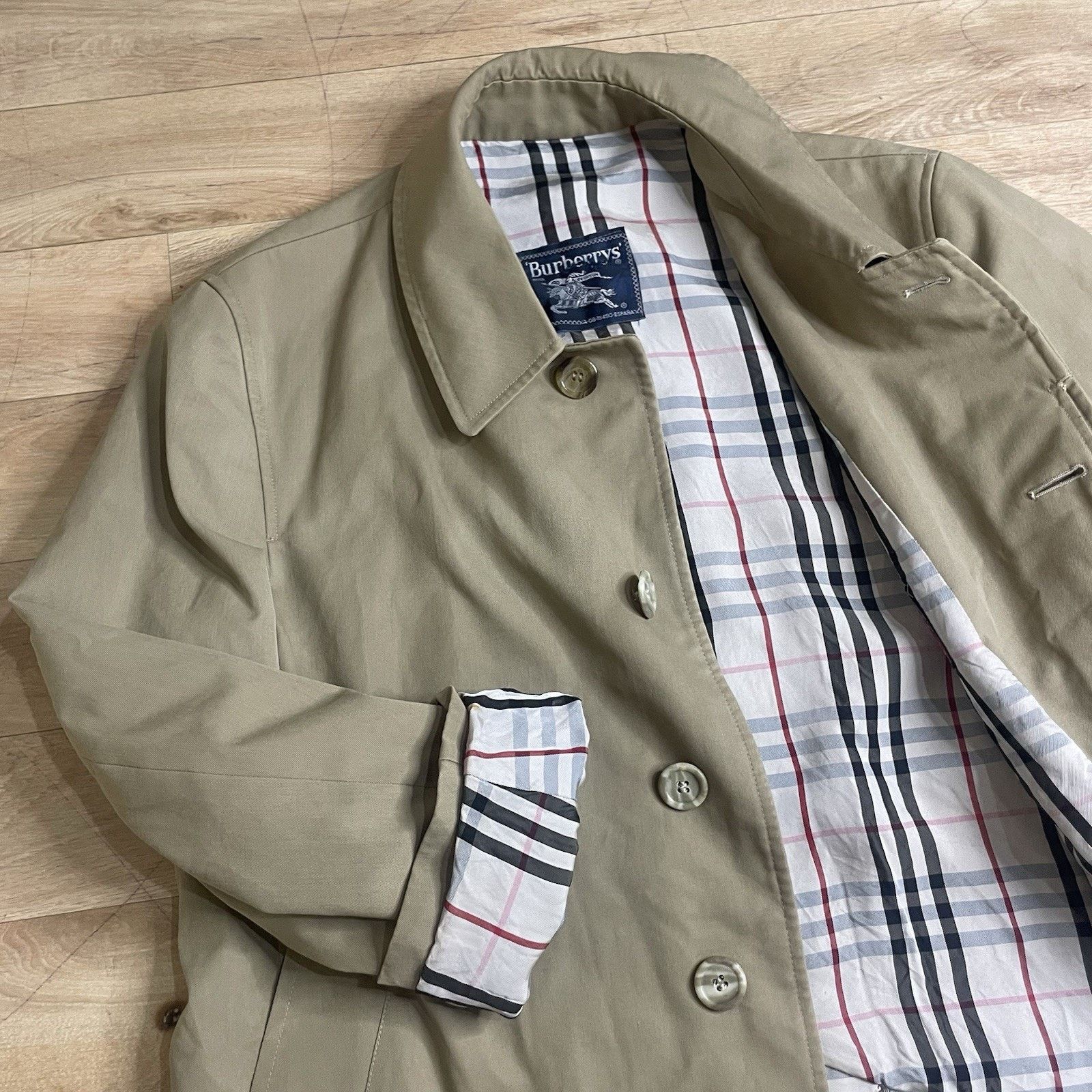 Burberry vintage Burberry Trench Coat winter jacket Nova Check Beige Size US M / EU 48-50 / 2 - 1 Thumbnail