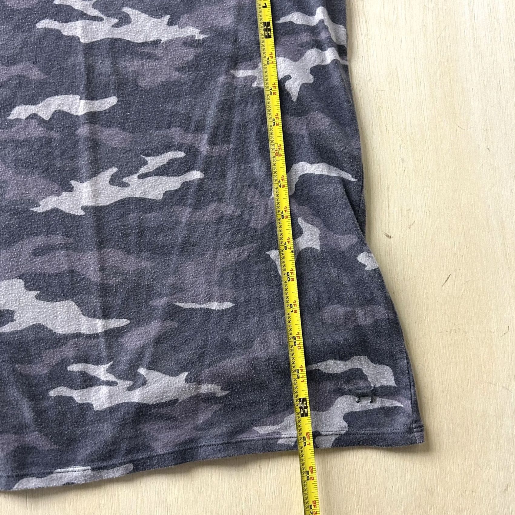 Vintage PINK Victoria's Secret Shirt Womens Small Gray Camo Short Sleeve Sleepwear Size S / US 4 / IT 40 - 5 Thumbnail