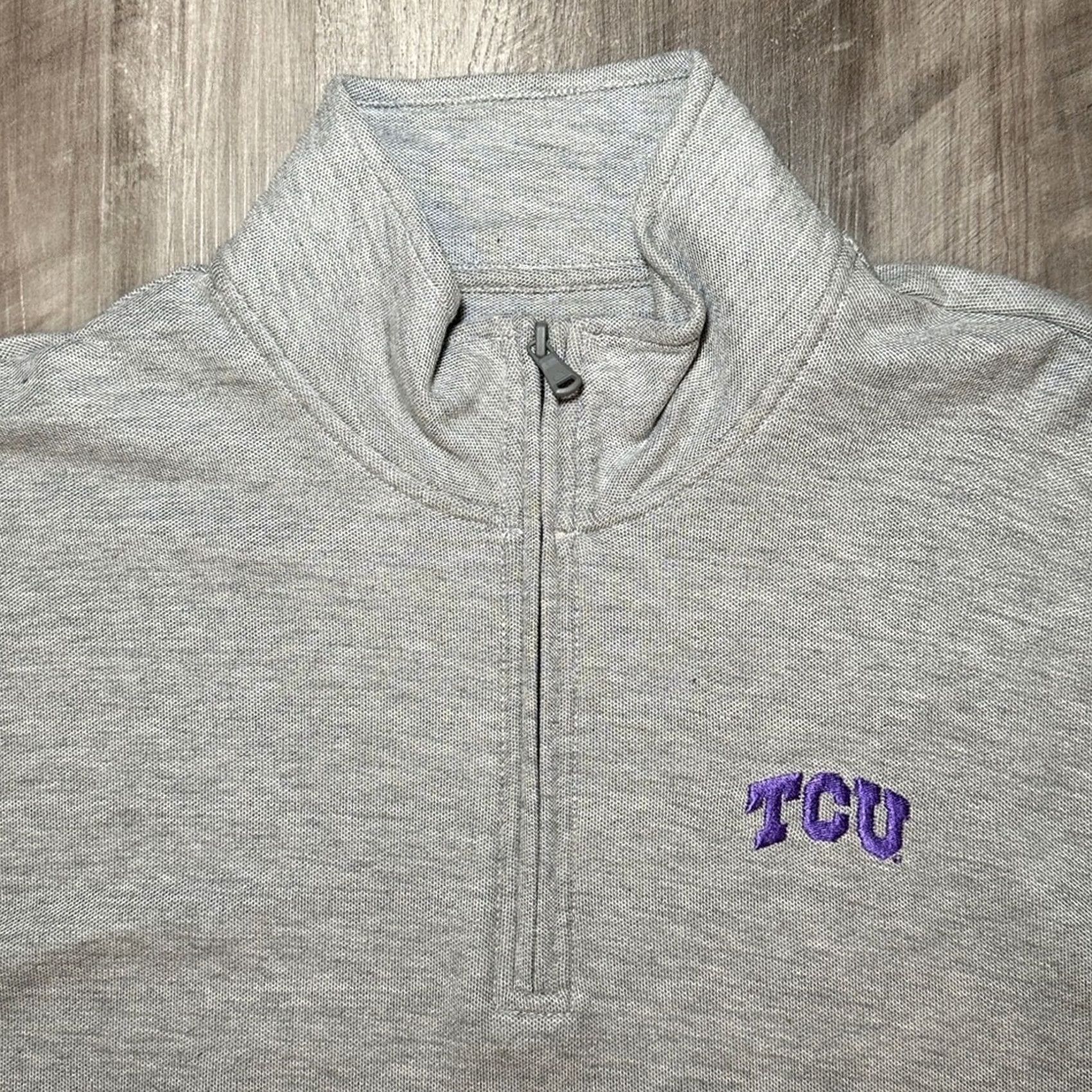 Vineyard Vines Vineyard Vines Gray Pima Cotton Knit Quarter Zip Pullover - L Shirt Men Gray Subtle Team TCU Horned Frogs 90s? Size US L / EU 52-54 / 3 - 5 Thumbnail