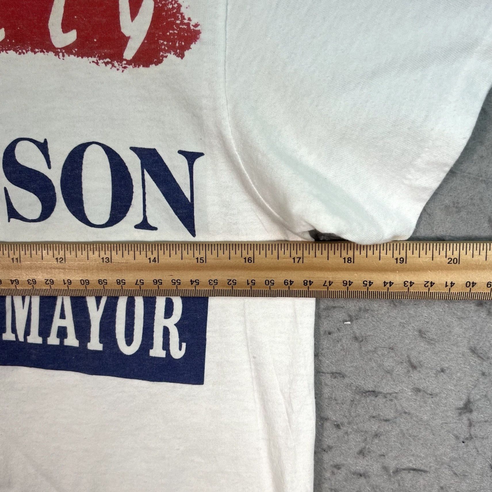 Vintage VINTAGE Molly McKasson Democrat Mayor T Shirt Adult Small White Mens Size US S / EU 44-46 / 1 - 2 Thumbnail