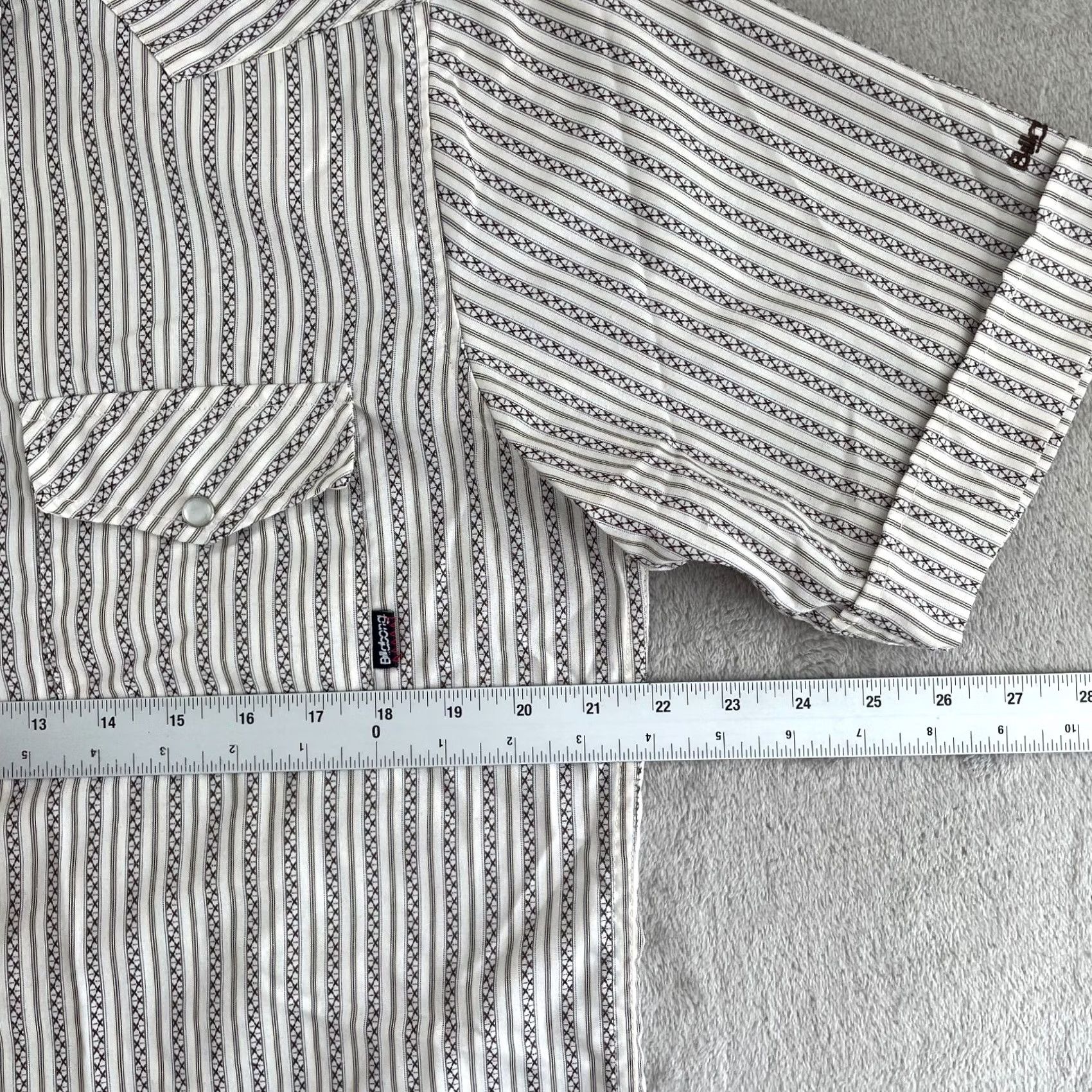 Billabong VINTAGE Billabong Western Shirt Men Medium White Geometric Stripe Slim Fit Pearl Snap Size US M / EU 48-50 / 2 - 5 Thumbnail