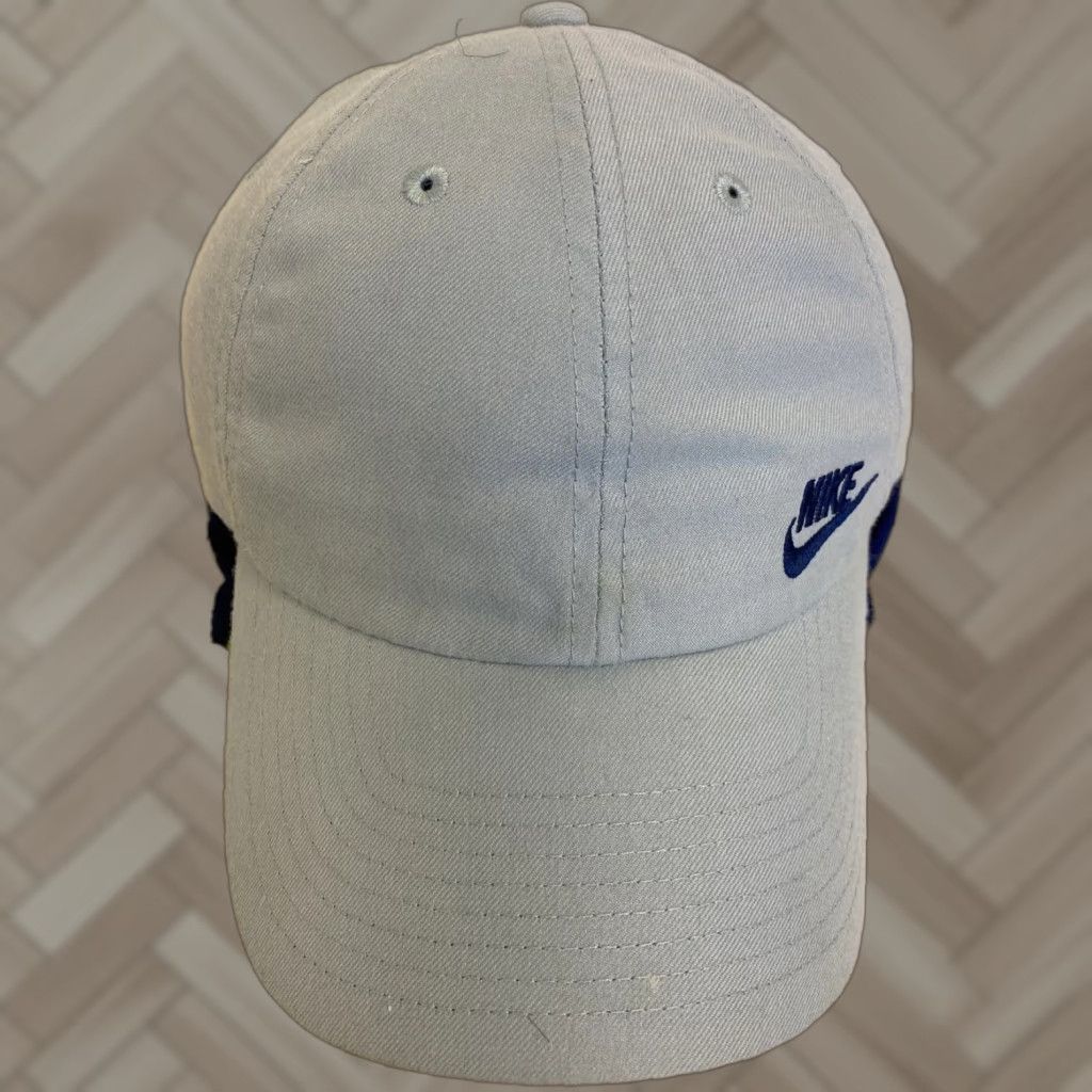Nike Nike Adjustable Strapback Baseball Cap Gray Golf Dad Casual One Size Mens Size ONE SIZE - 1 Thumbnail