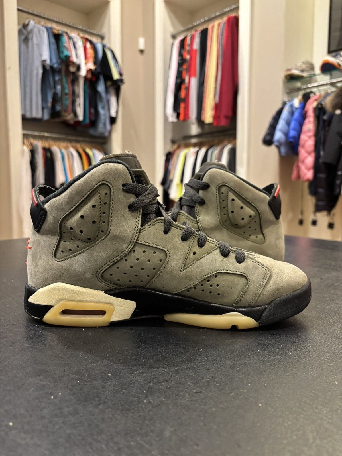 Jordan Brand × Travis Scott Jordan 6 Retro ‘Travis Scott’ Size US 6.5 / EU 39-40 - 4 Thumbnail
