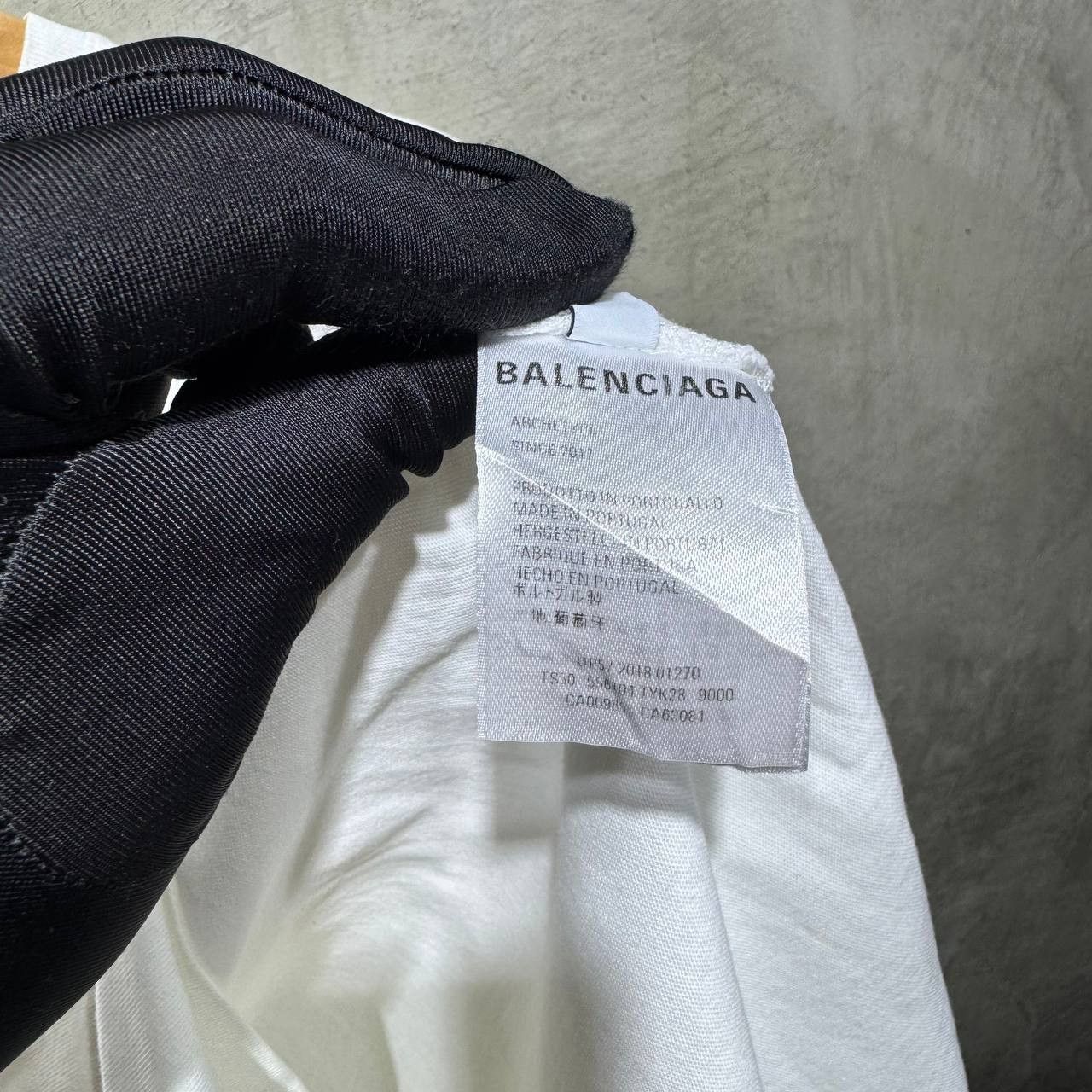 Balenciaga Balenciaga Small logo copy right logo tee Size US L / EU 52-54 / 3 - 9 Thumbnail