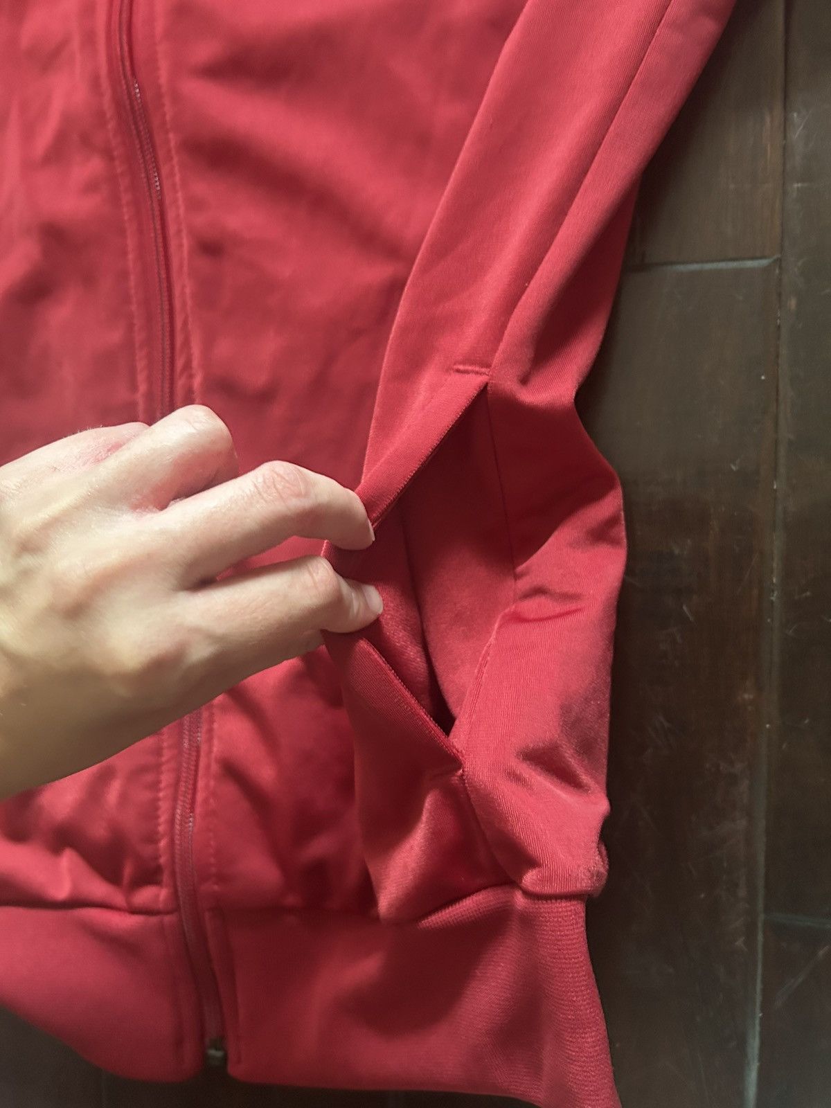Adidas Y2K Stylish Adidas Track Coat Red and White Size US M / EU 48-50 / 2 - 5 Thumbnail