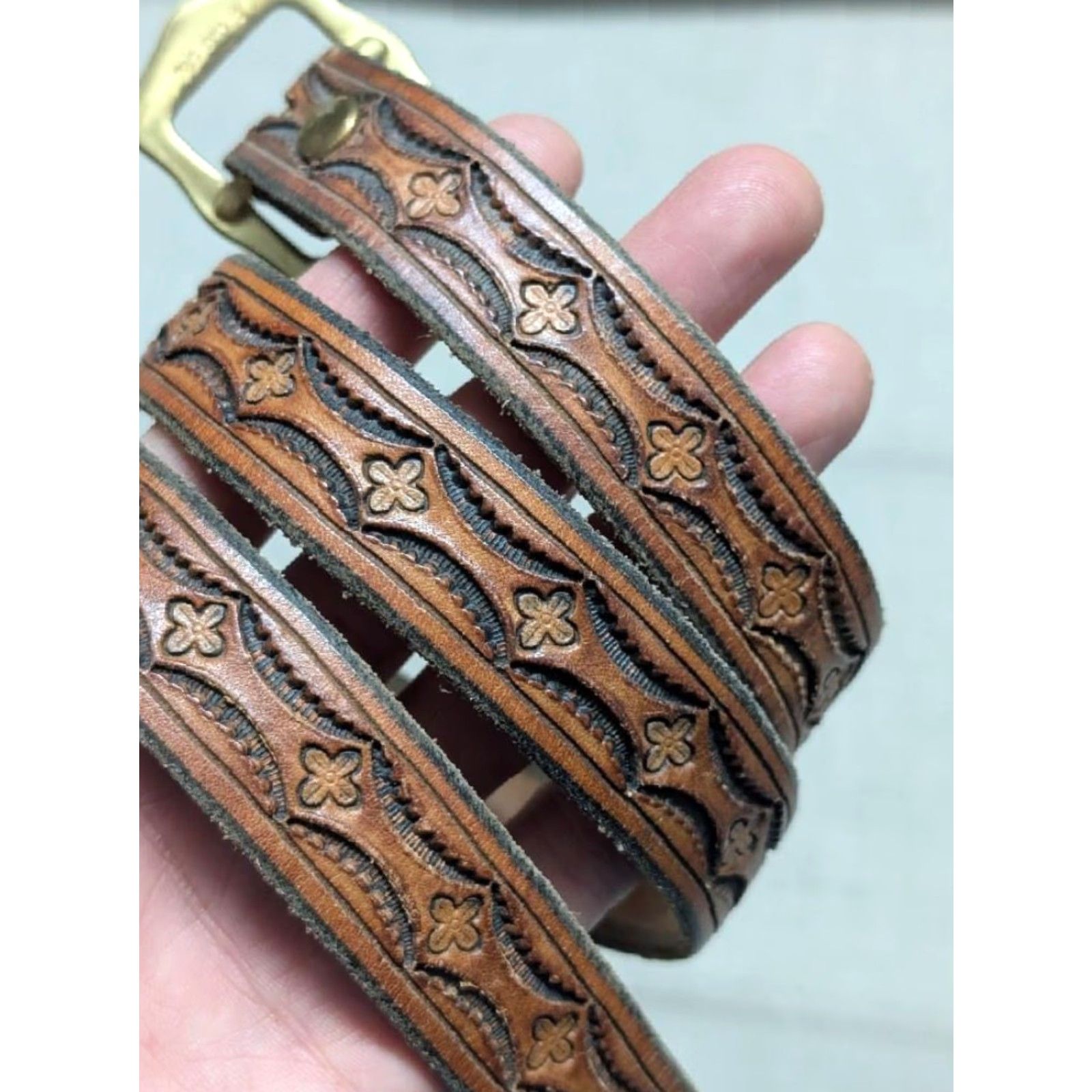 Vintage VINTAGE TOOLED buckle belt WESTERN handcrafted 34 brown GEOMETRIC boho hippie Size 34 - 2 Thumbnail